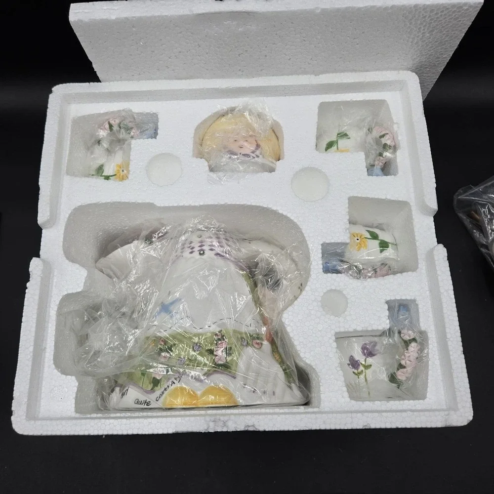 Storybook Village Collection Mary Mary Quite Contrary Tea Set‎ Dept 56 w/ box